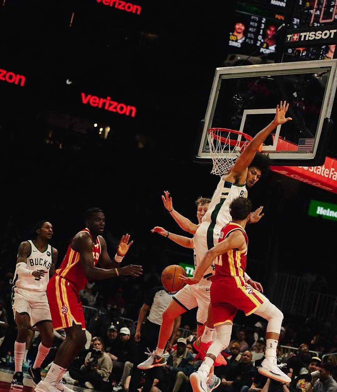 法甲倒计时，波士顿凯尔特人今晚篮板制胜，细节引发关注，媒体盛赞，更衣室氛围转暖的简单介绍-雷速